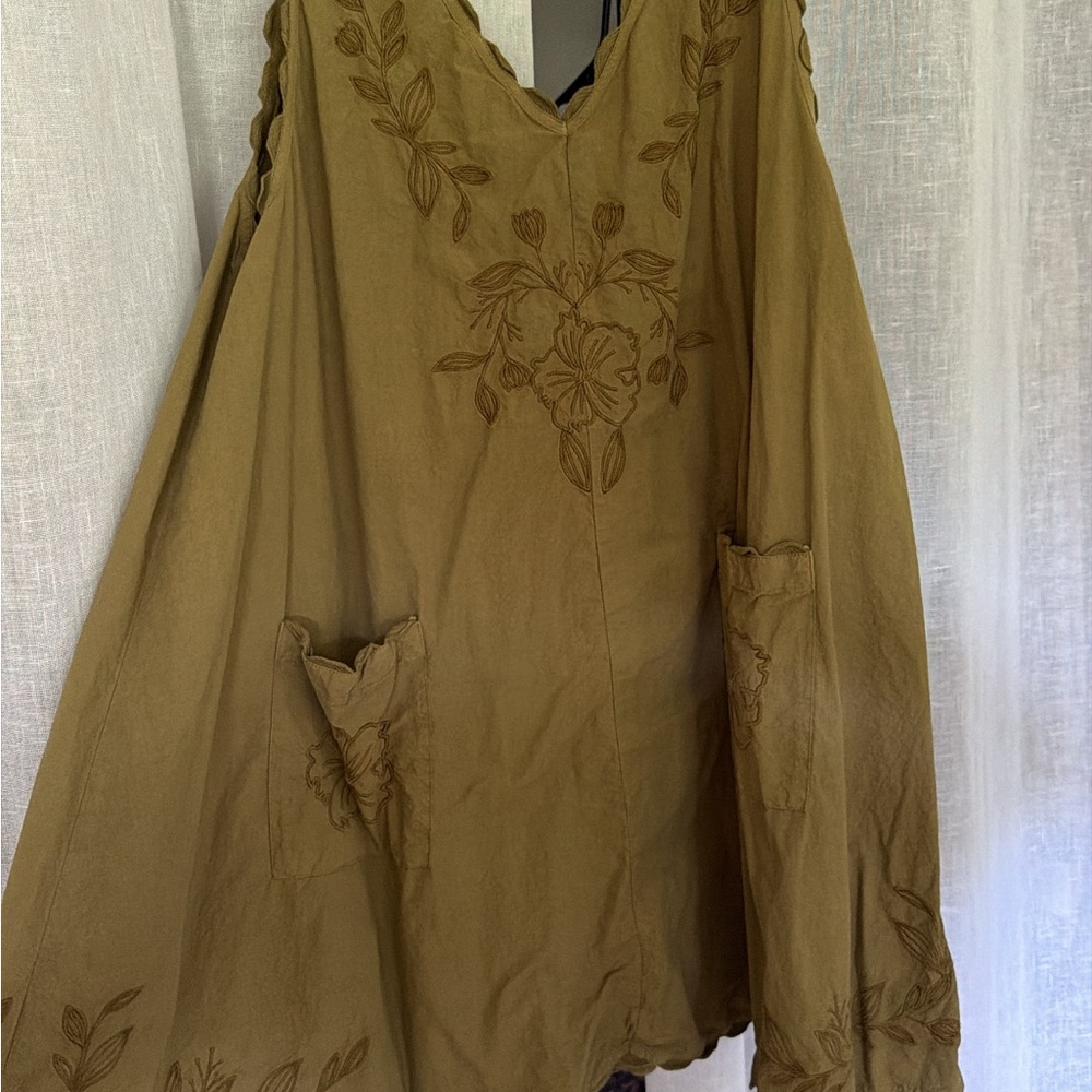 Embroidered V-Neck Women's Top in Olive